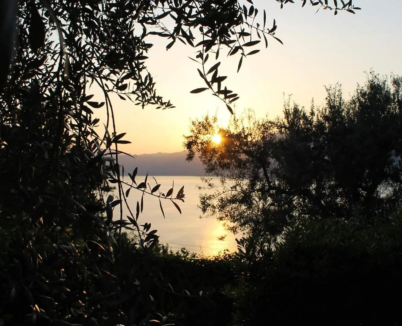 The View Apartment Torri Del Benaco Italy