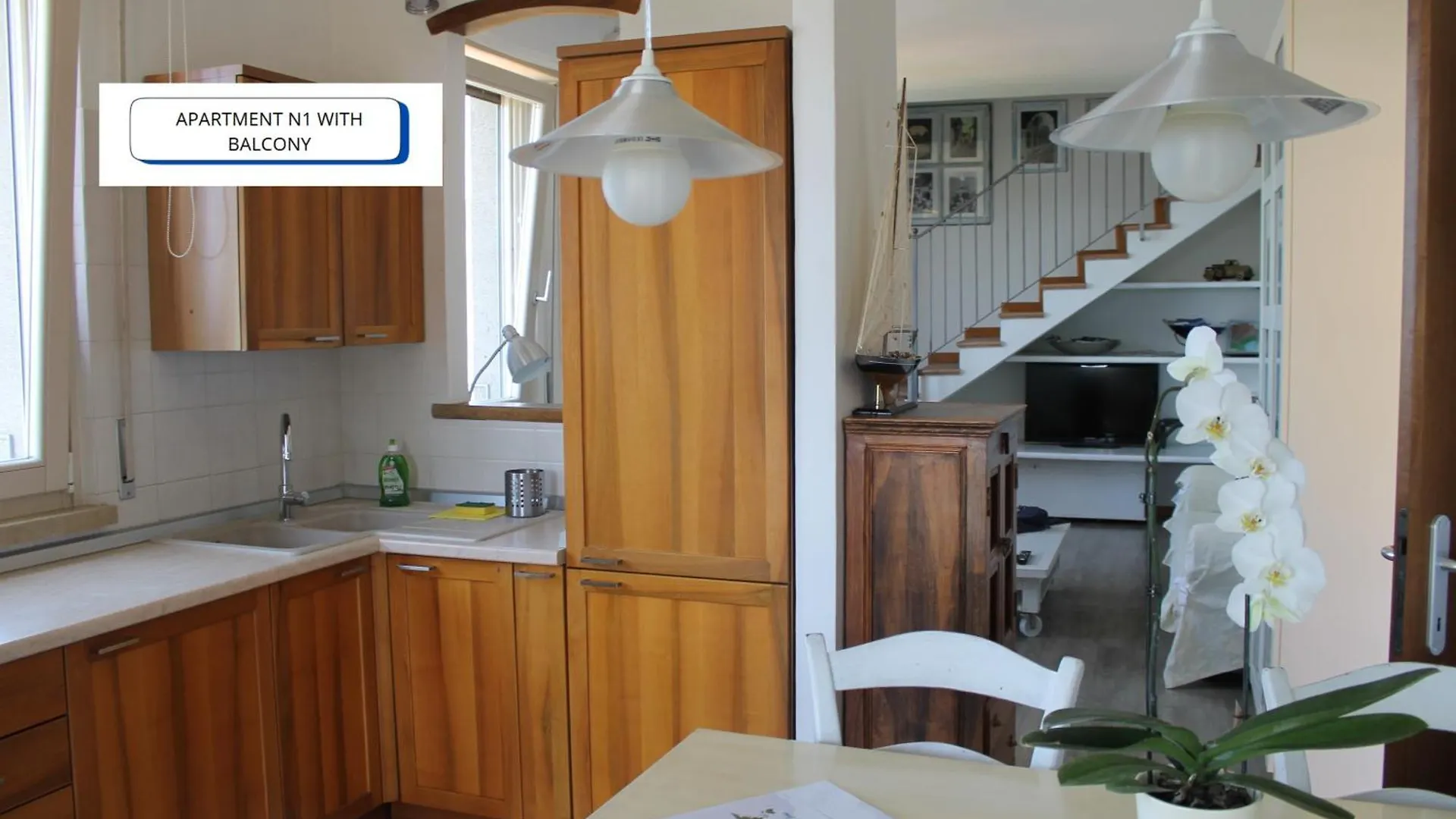 The View Apartment Torri Del Benaco Italy