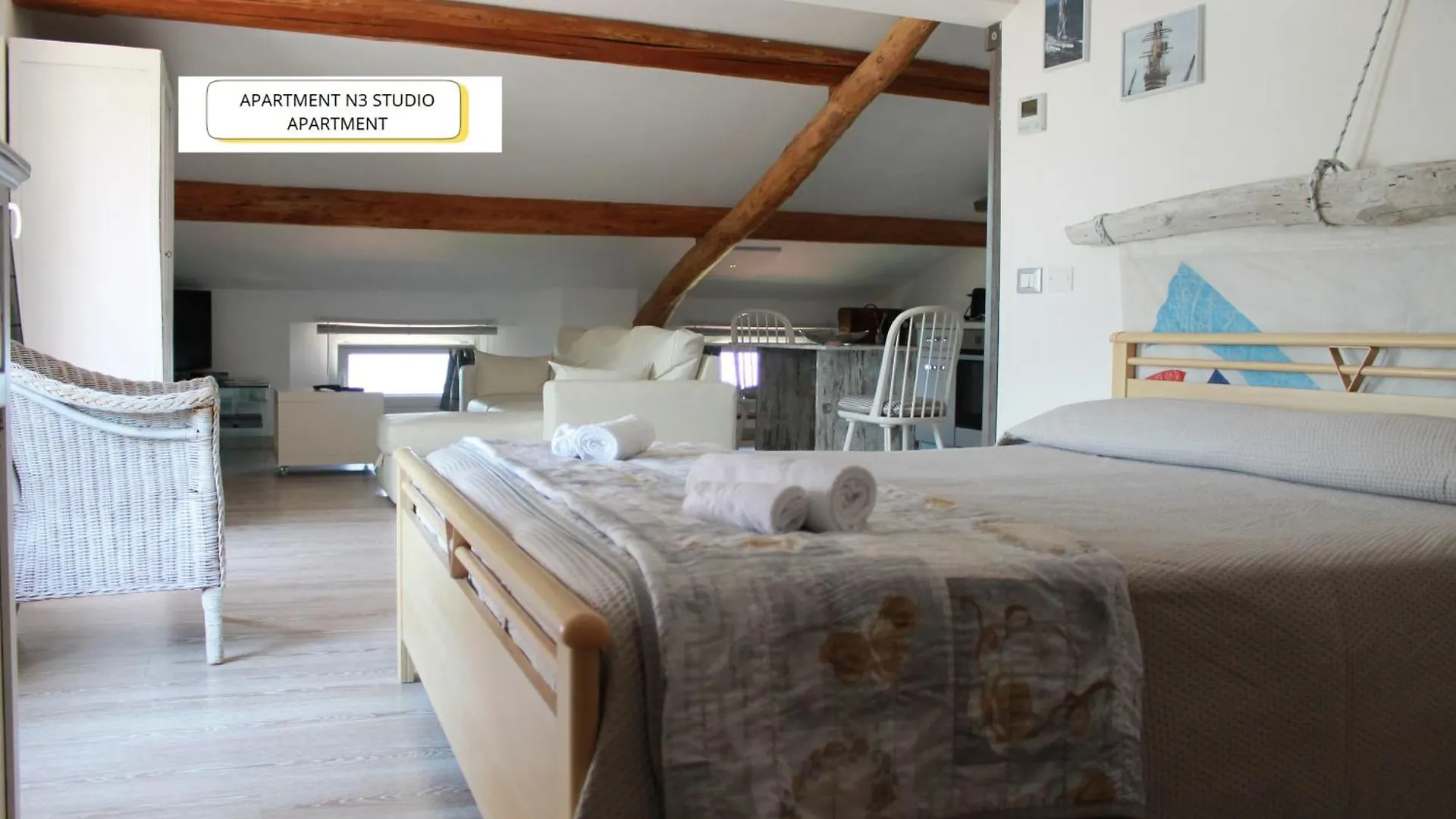 The View Apartment Torri Del Benaco Italy