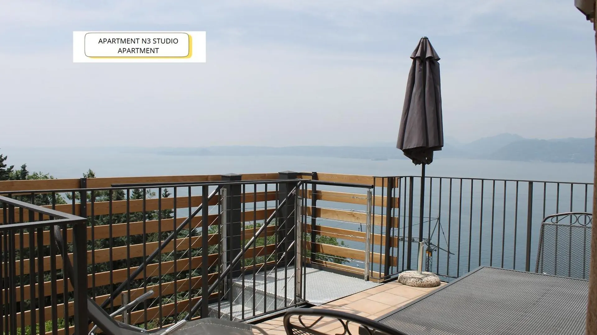 The View Apartment Torri Del Benaco 0*,  Italy