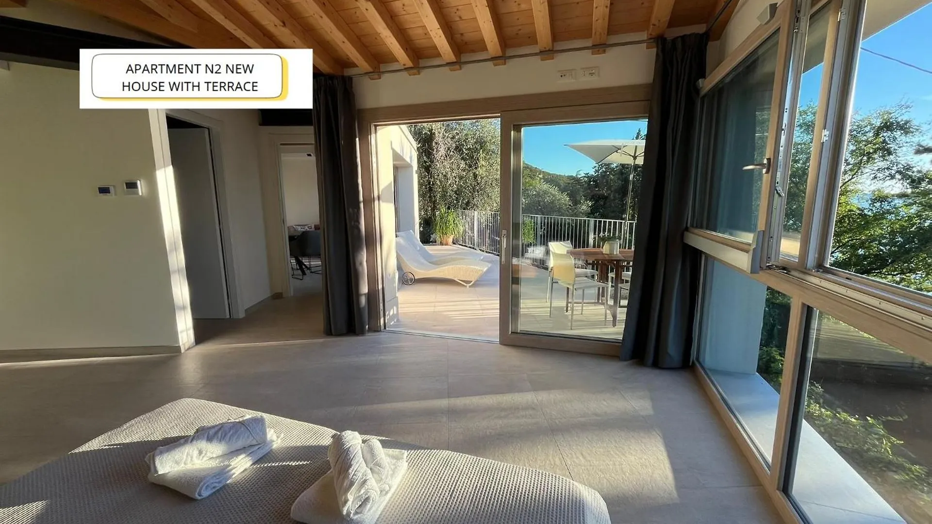 The View Apartment Torri Del Benaco Italy