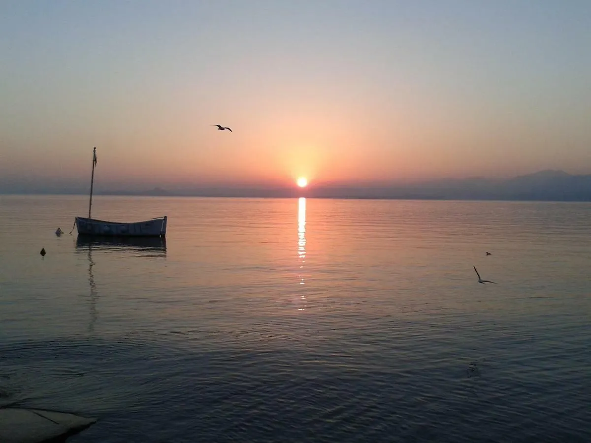 The View Apartment Torri Del Benaco Italy