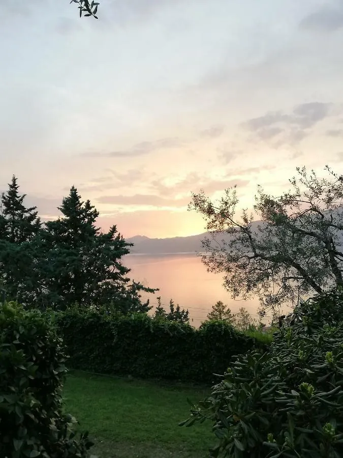 The View Apartment Torri Del Benaco