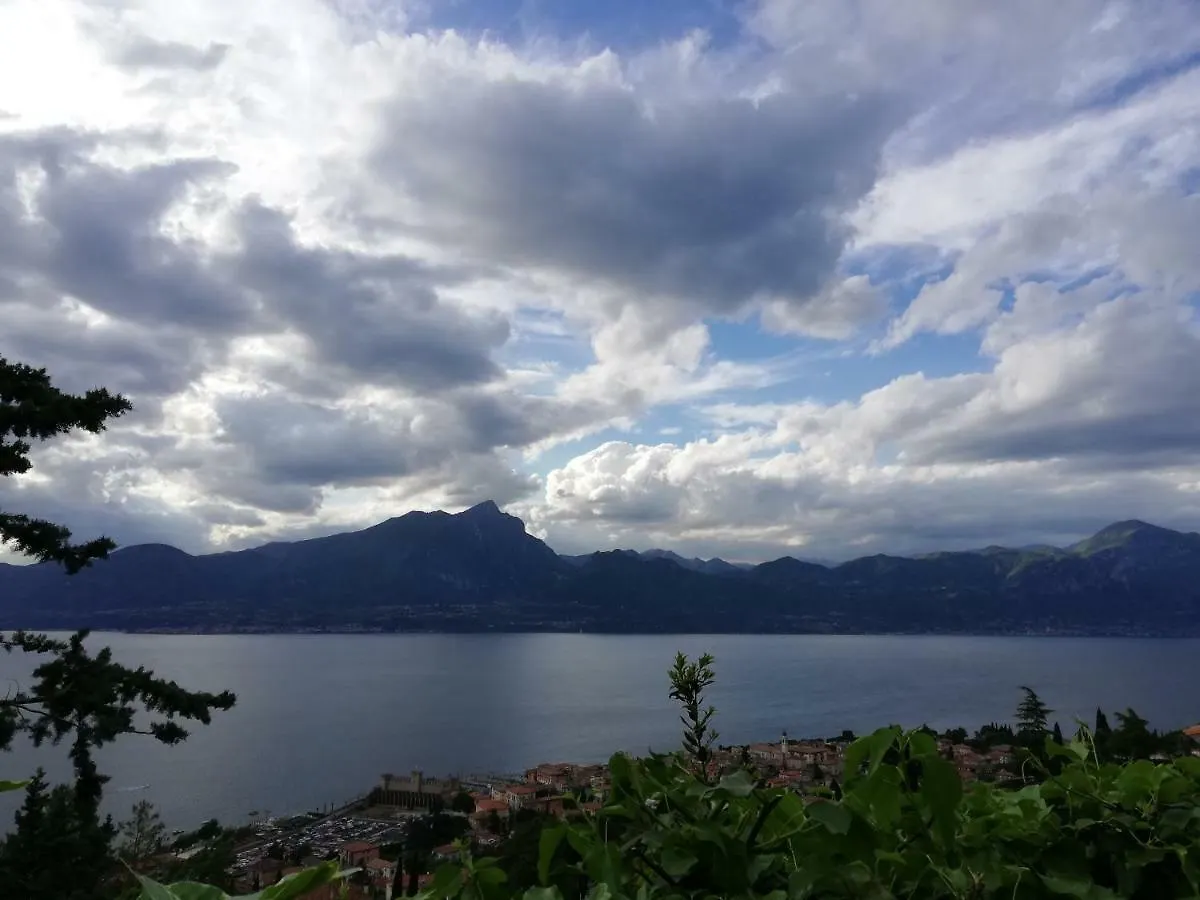 The View Apartment Torri Del Benaco 0*,  Italy