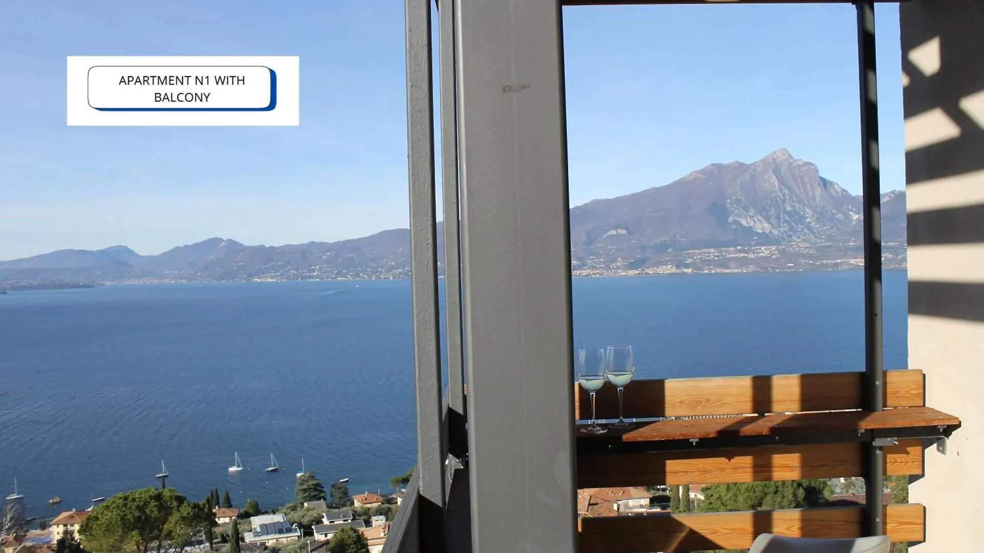 The View Apartment Torri Del Benaco
