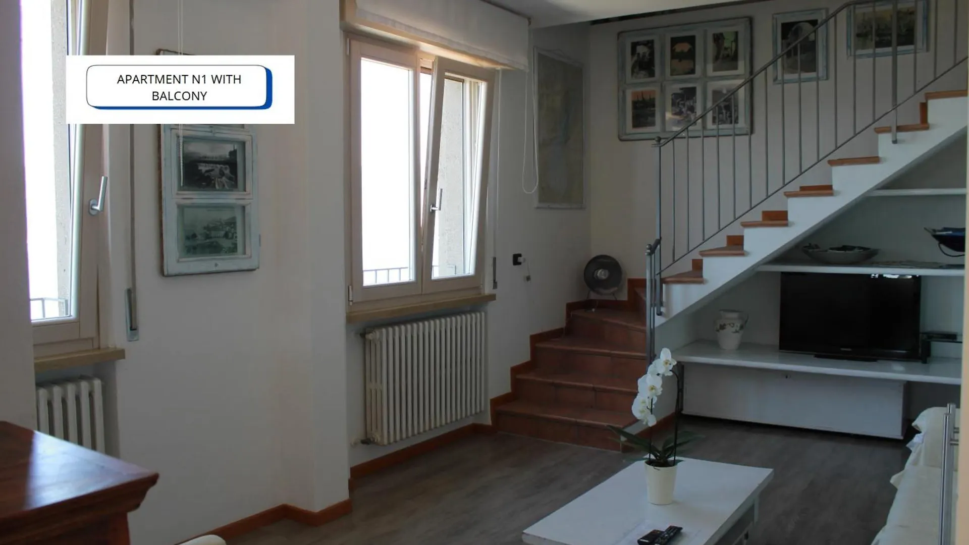The View Apartment Torri Del Benaco Italy