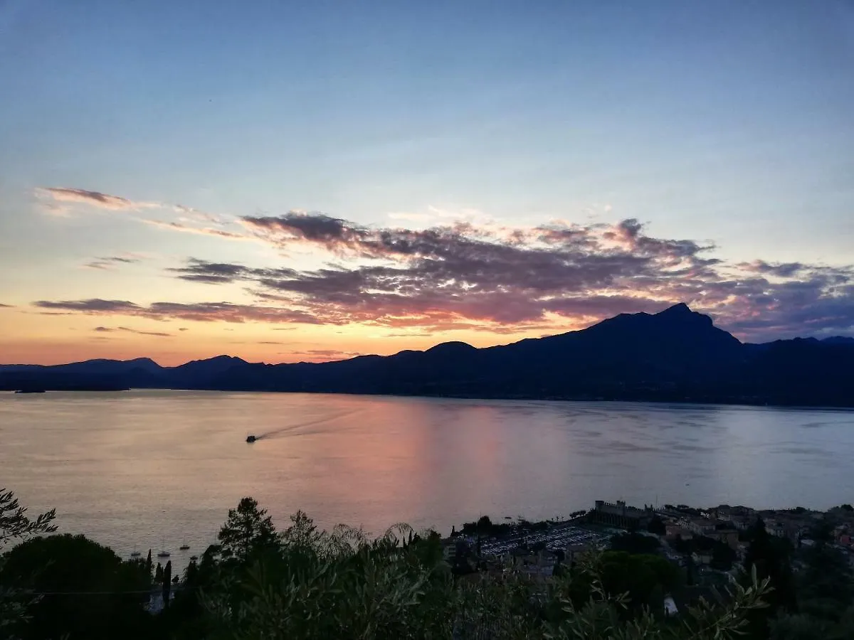 The View Apartment Torri Del Benaco